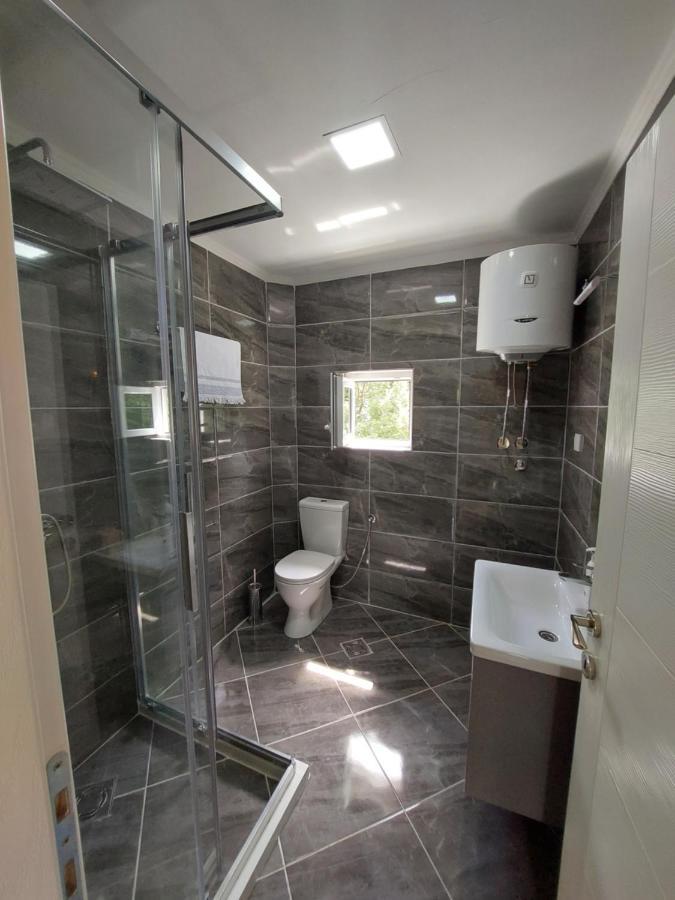 Superb Apartments Вирпазар Екстериор снимка